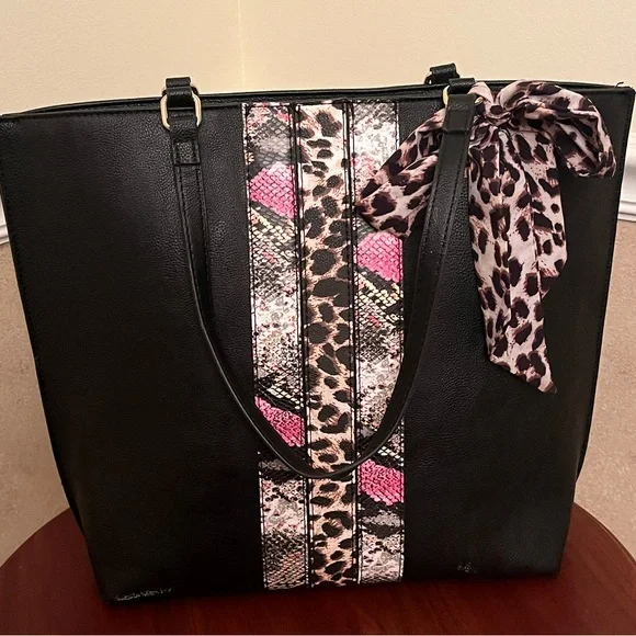 Betsey Johnson Black Tote Bag Leopard & Snake Print Stripe with Bow- EUC - Picture 2 of 16